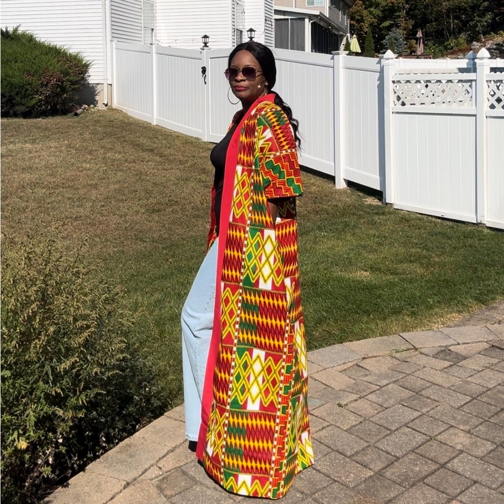 New Kimono/Jacket. One size fits up to size U.S 18. Length 62 inches